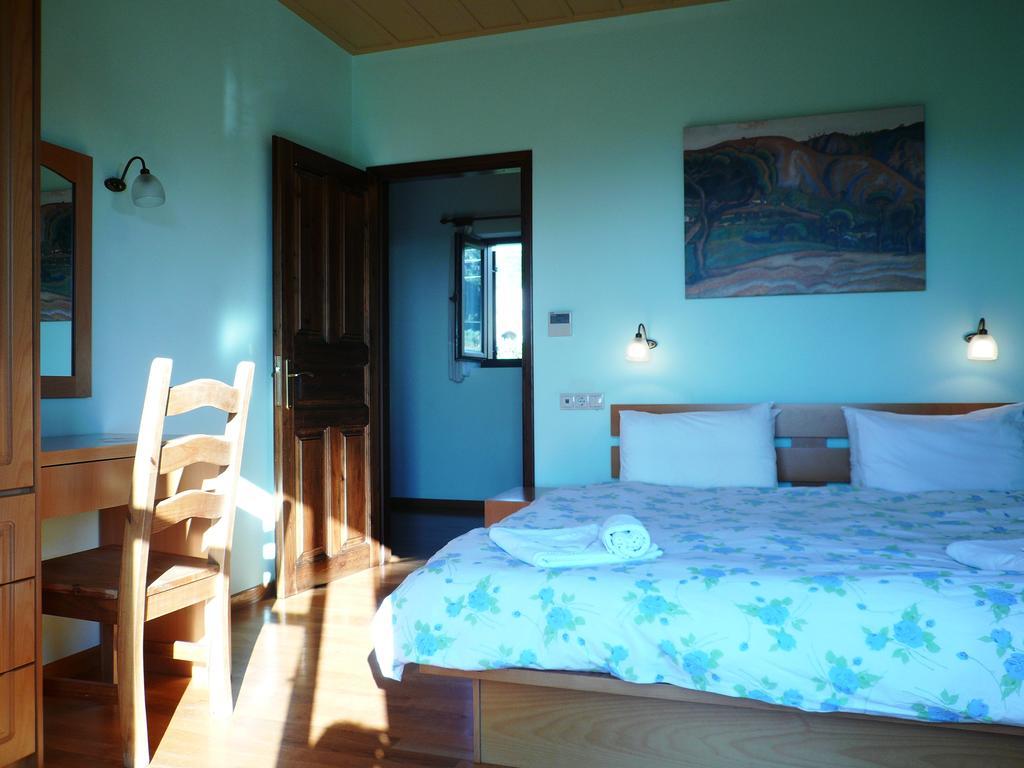 Maison Viros Kardhamili Rum bild