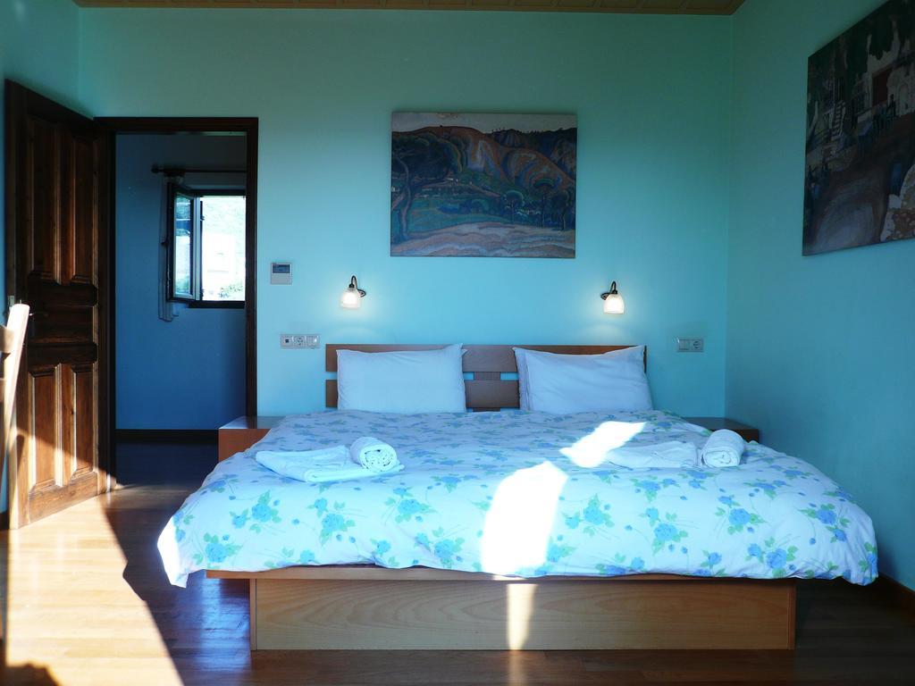 Maison Viros Kardhamili Rum bild