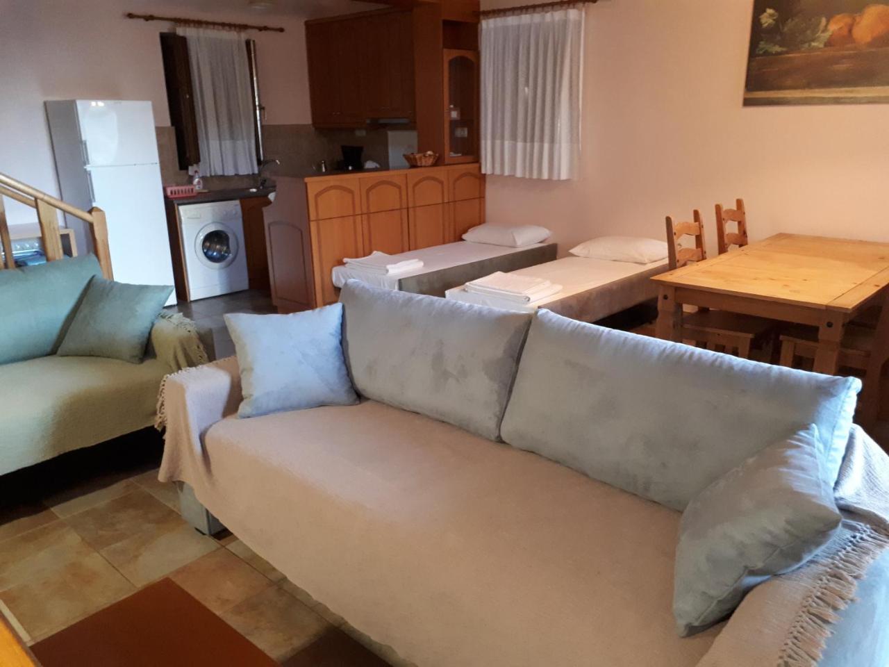 Maison Viros Kardhamili Exteriör bild